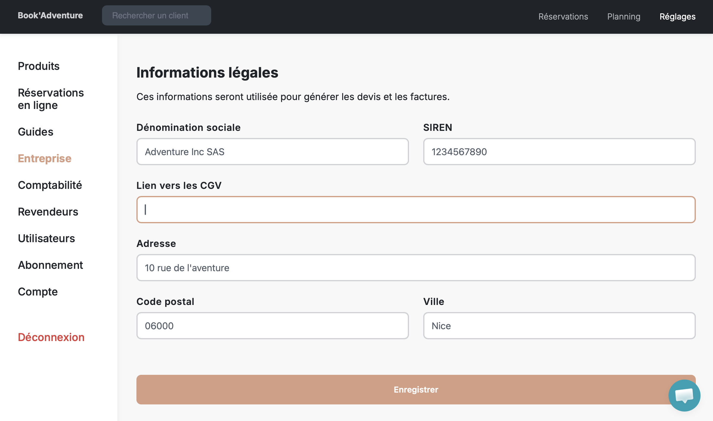 Écran Réglages > Entreprise > Informations légales avec le champ Lien vers les CGV